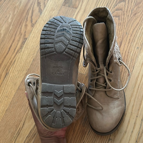 Rock and Candy Women’s Tan Ankle Boot 8.5 - Picture 5 of 6